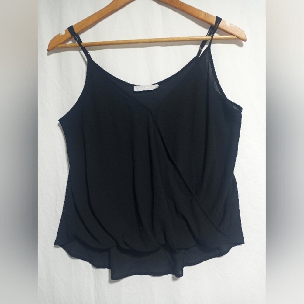 Lush Woman's Black Swoosh Neck Spahgetti Strap Tank Top Size Medium
